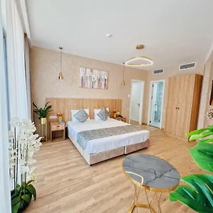 Otel Downtown Avlabari ***